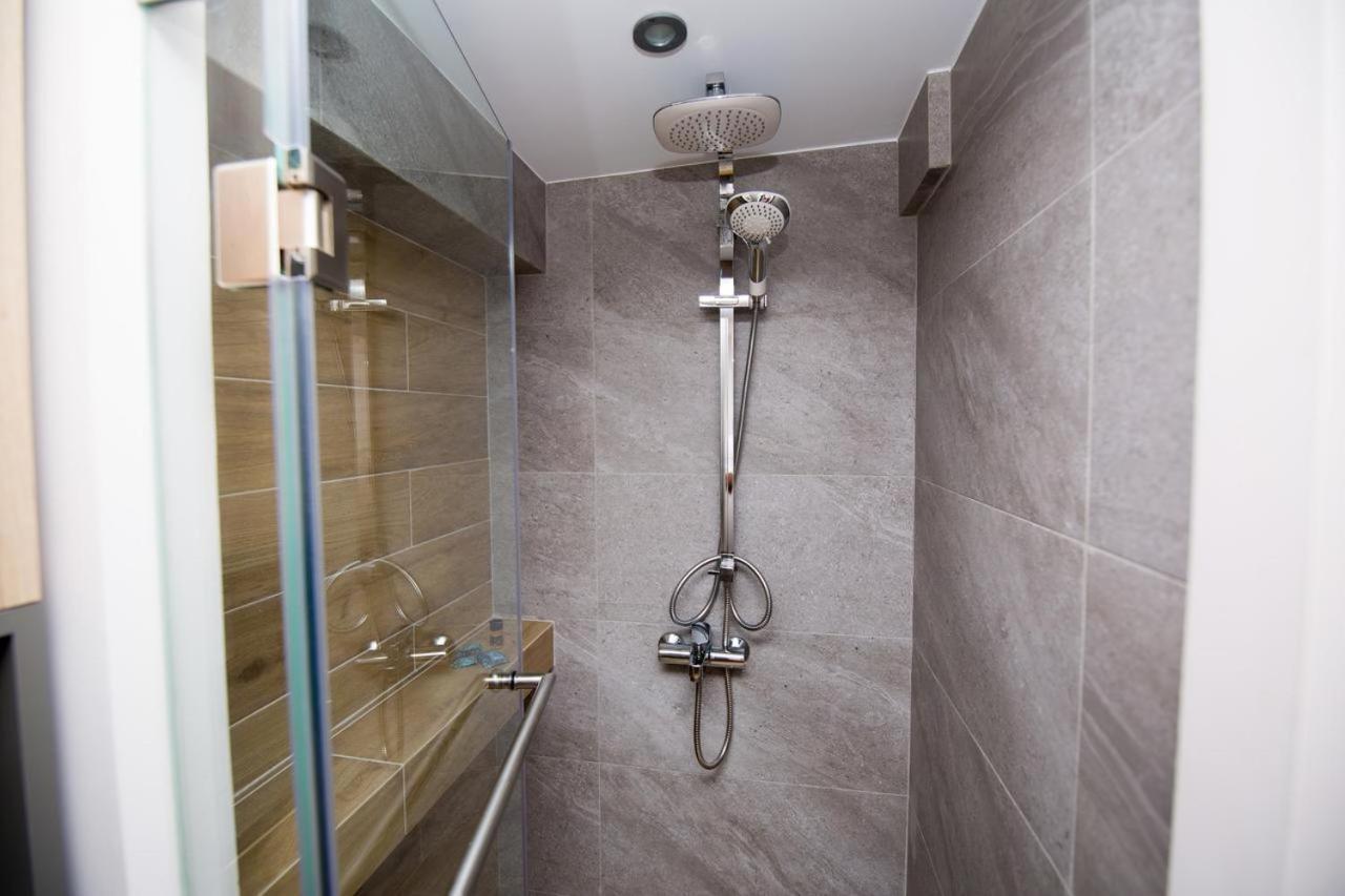 Helen Luxury Loft Design Meisonette-Apartment Athen Exterior foto